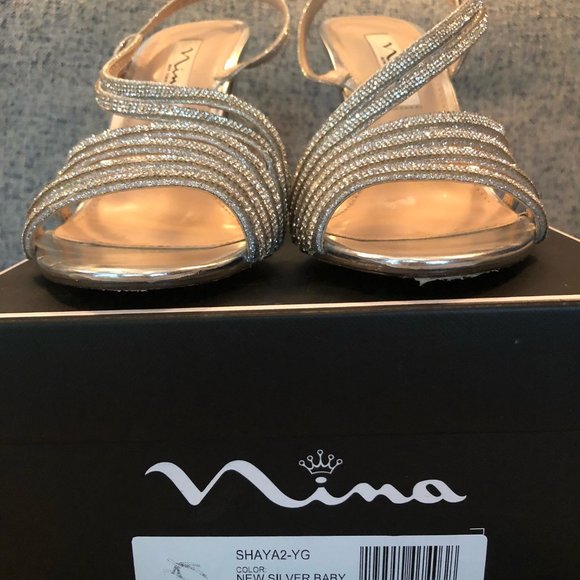 Nina SHAYA metallic silver sandals - Picture 2 of 4